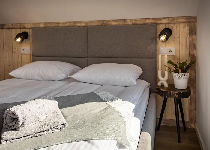 House בית נופש *